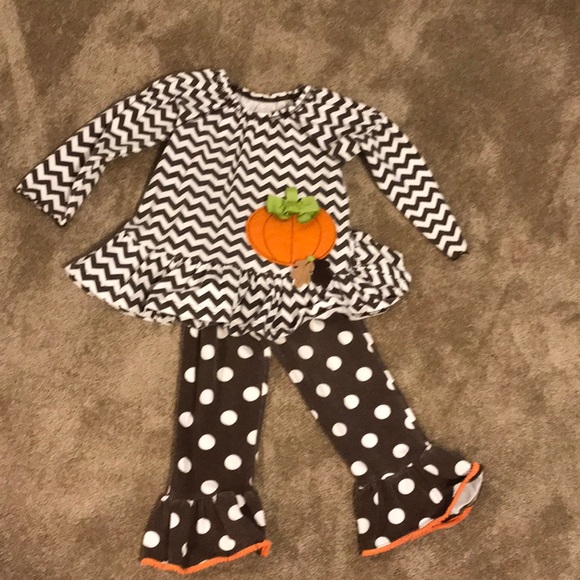 peaches n cream Other - Pumpkin 2 pc outfit with polka dot pants 4T